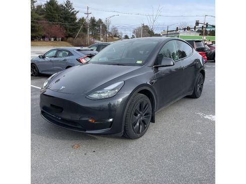 Used 2025 Tesla Model Y Long Range image 1