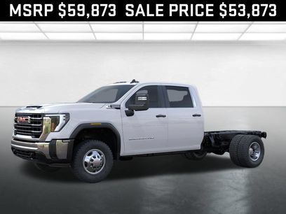 New 2026 GMC Sierra 3500 Pro w/ Convenience Package