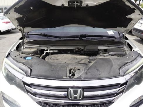 Used 2016 Honda Pilot Elite image 25