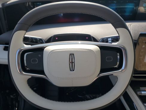 New 2026 Lincoln Nautilus Black Label AWD/4WD image 15