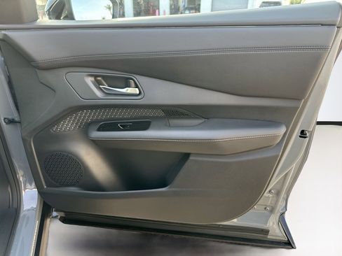 Used 2023 Nissan Ariya ENGAGE image 31