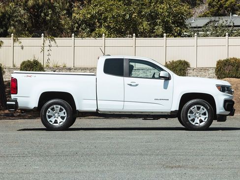 Used 2021 Chevrolet Colorado LT w/ Fleet Safety Package image 12