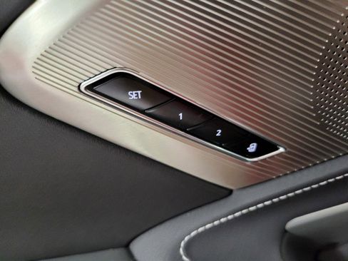 Used 2024 Chevrolet Corvette Stingray Preferred Conv w/ Z51 Performance Package image 23