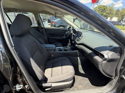 Certified 2025 Nissan Altima 2.5 S FWD image 26