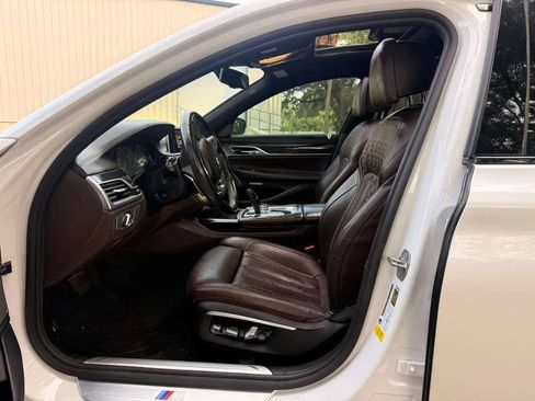 Used 2016 BMW 740i RWD image 10