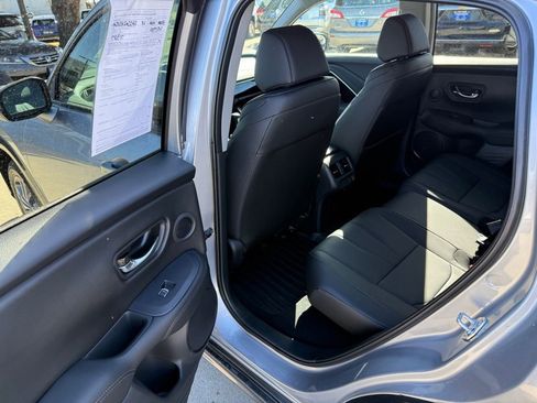 Certified 2025 Acura ADX Base image 15