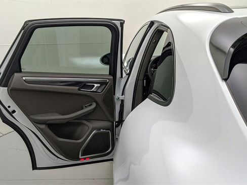 Used 2023 Porsche Macan S image 42