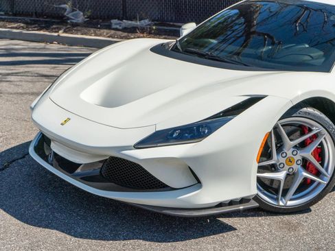 Used 2021 Ferrari F8 Tributo RWD image 10