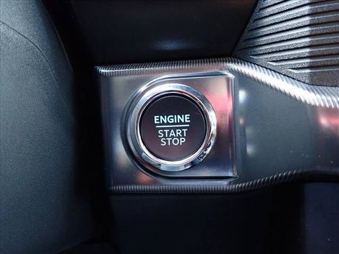 Used 2025 Ford F150 Raptor AWD/4WD image 25