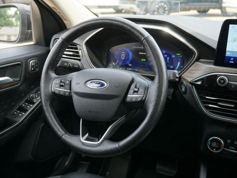 Used 2020 Ford Escape Titanium AWD/4WD image 33