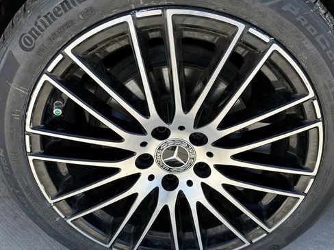 Used 2025 Mercedes-Benz C 300 Sedan image 10