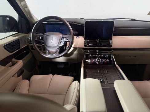 Used 2019 Lincoln Navigator Reserve w/ Cargo Package AWD/4WD image 12