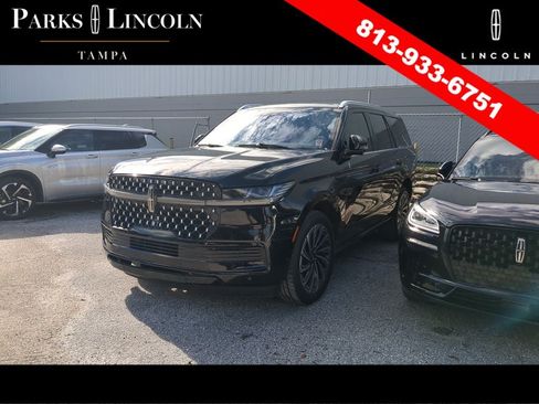 Used 2025 Lincoln Navigator Black Label AWD/4WD image 10