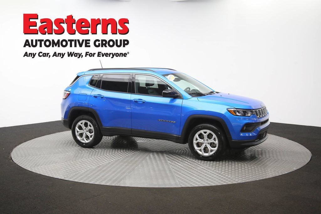 Used 2024 Jeep Compass Latitude AWD/4WD image 47