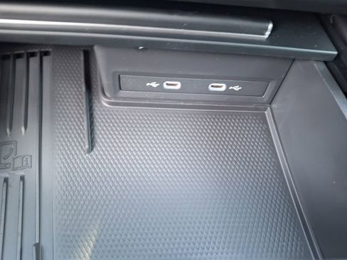 New 2026 Volkswagen Atlas Cross Sport SE image 17