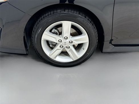 Used 2013 Toyota Camry SE FWD image 28