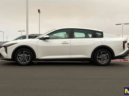 Used 2025 Kia K4 FWD image 7