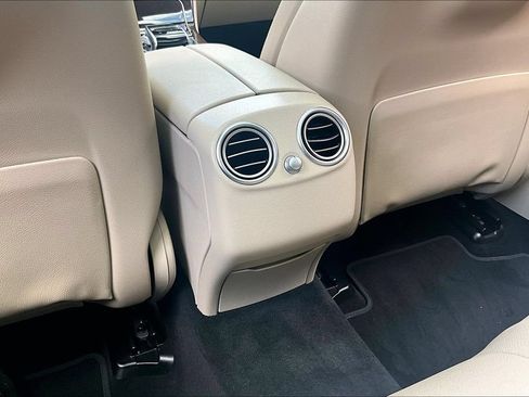 Used 2017 Mercedes-Benz GLC 300 image 33