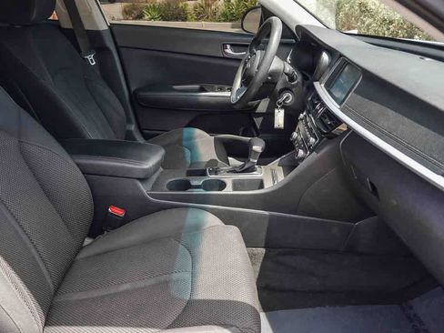 Used 2020 Kia Optima LX FWD image 18