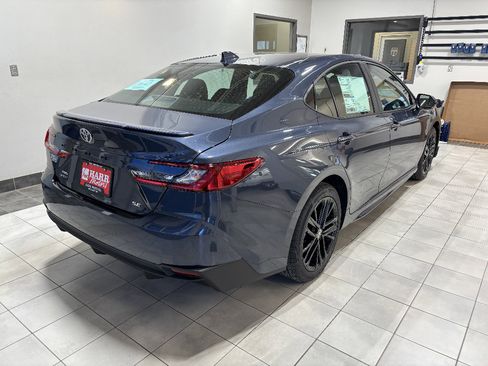 New 2026 Toyota Camry SE AWD/4WD image 4