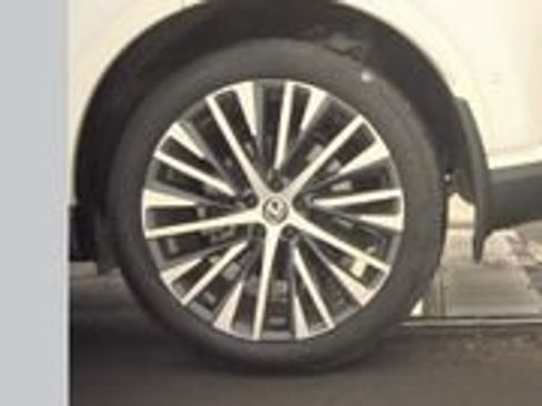 Used 2023 Lexus RX 350 Premium Plus w/ Cold Area Package FWD image 10