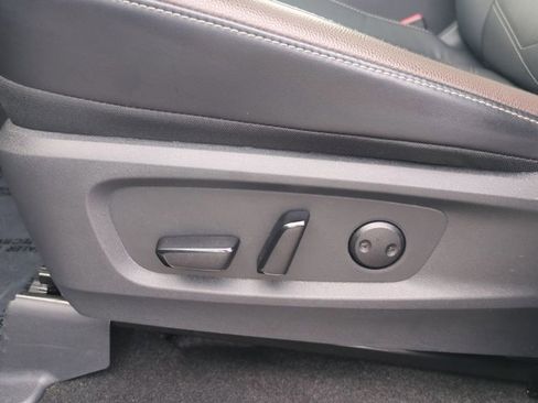 Used 2024 Nissan Pathfinder Platinum w/ Black Appearance Package image 22