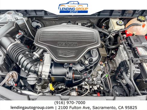 Used 2018 Cadillac XT5 Luxury w/ Driver Awareness Package image 26