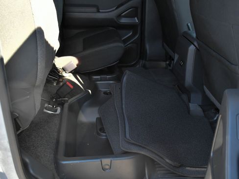 Used 2024 Nissan Frontier PRO-4X w/ Off-Road Protection Package image 42