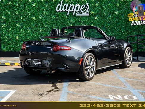 Used 2022 MAZDA MX-5 Miata Grand Touring w/ Weather Package RWD image 5