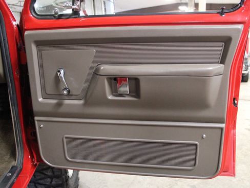 Used 1993 Dodge D/W Truck 250 image 24