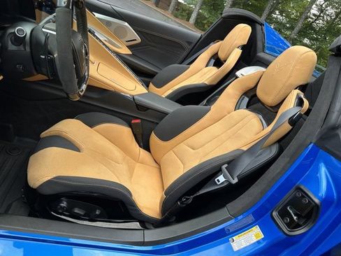 Used 2024 Chevrolet Corvette Z06 w/ Z07 Performance Package RWD image 22