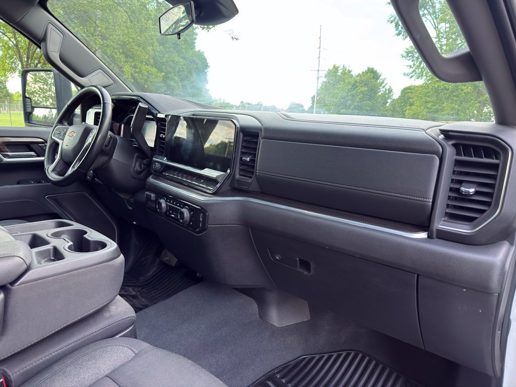 Used 2025 Chevrolet Silverado 2500 LT w/ Convenience Package AWD/4WD image 29