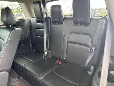 Used 2024 Nissan Pathfinder SL w/ Black Appearance Package AWD/4WD image 20