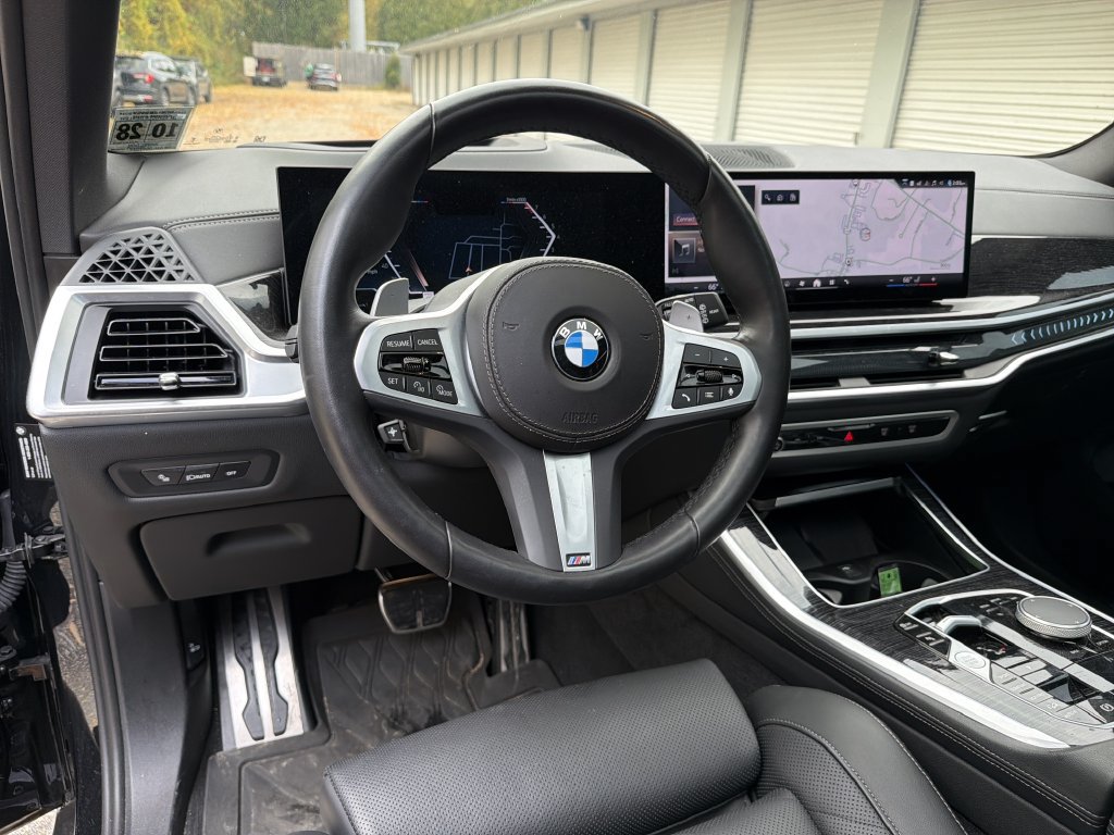 Used 2024 BMW X5 xDrive40i w/ M Sport Package AWD/4WD image 5