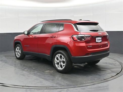New 2026 Jeep Compass Latitude image 6