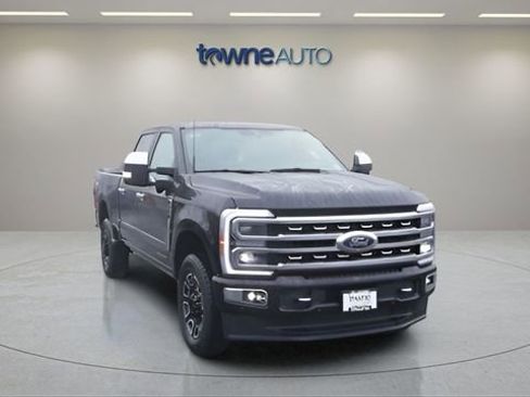 Used 2024 Ford F350 Platinum image 9
