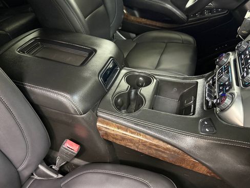 Used 2018 Chevrolet Tahoe LT RWD image 40