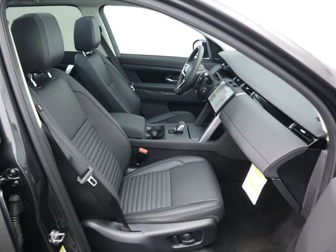 Used 2025 Land Rover Discovery Sport S image 22