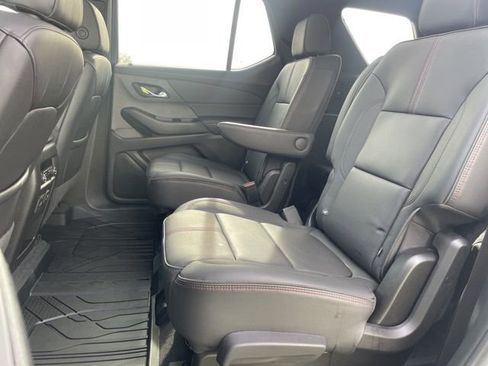 Used 2024 Chevrolet Traverse RS w/ LPO, Floor Liner Package AWD/4WD image 10