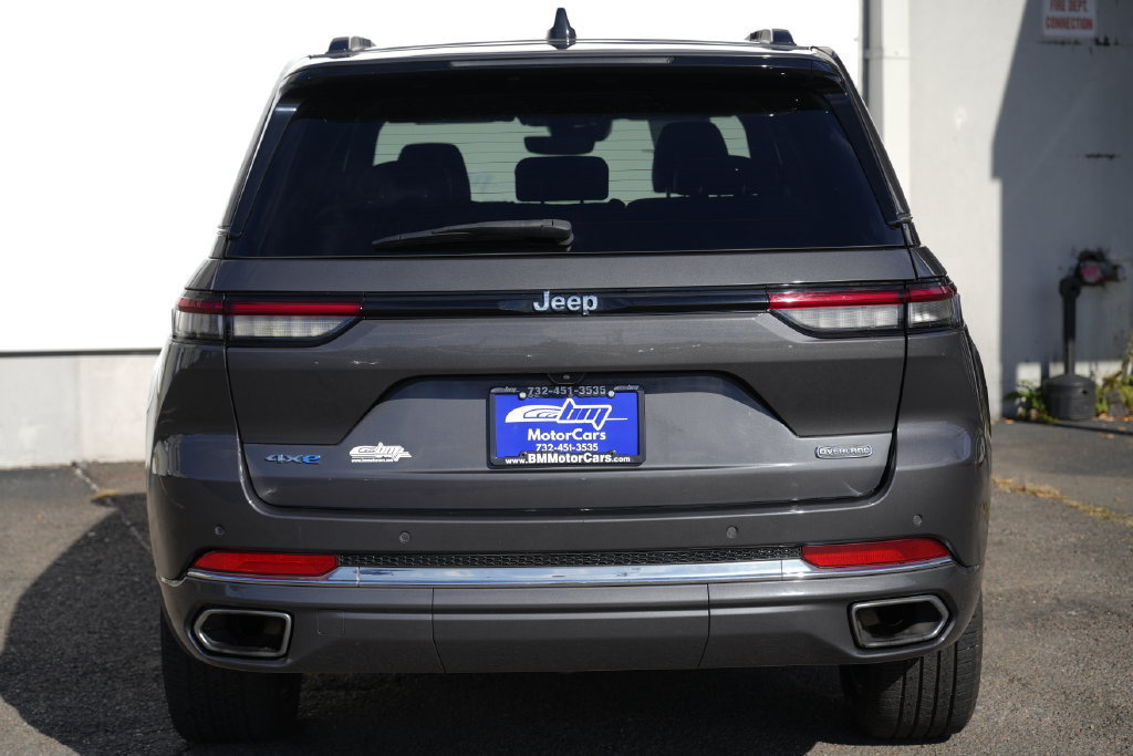 Used 2023 Jeep Grand Cherokee Overland AWD/4WD image 6