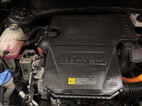 Certified 2023 Kia Niro EX Touring FWD image 24