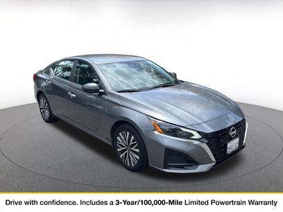 Used 2025 Nissan Altima 2.5 SV