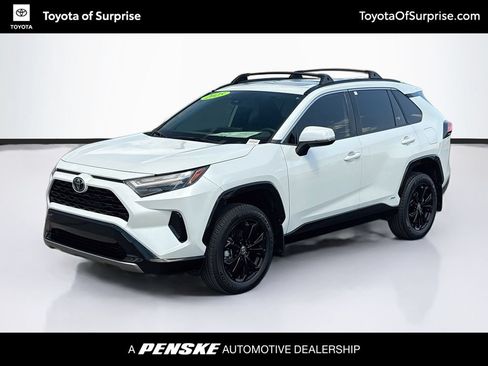 Certified 2025 Toyota RAV4 SE w/ Convenience Package AWD/4WD image 1