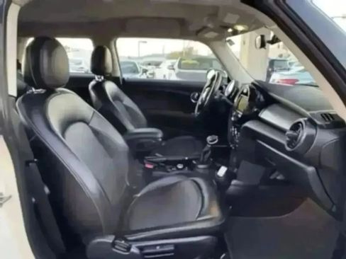 Used 2018 MINI Cooper 2-Door Hardtop FWD image 26