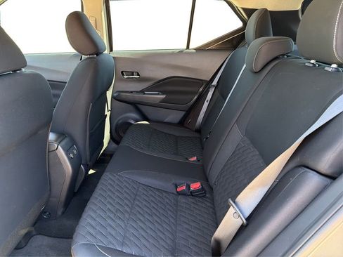 Used 2023 Nissan Kicks SV image 11