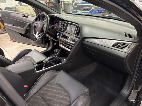 Used 2018 Hyundai Sonata Sport FWD image 15
