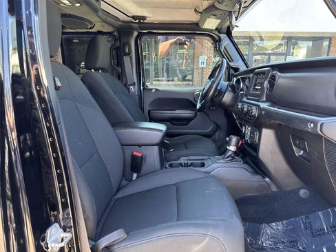 Used 2021 Jeep Gladiator Sport AWD/4WD image 21