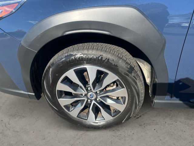 Used 2023 Subaru Outback Limited AWD/4WD image 9