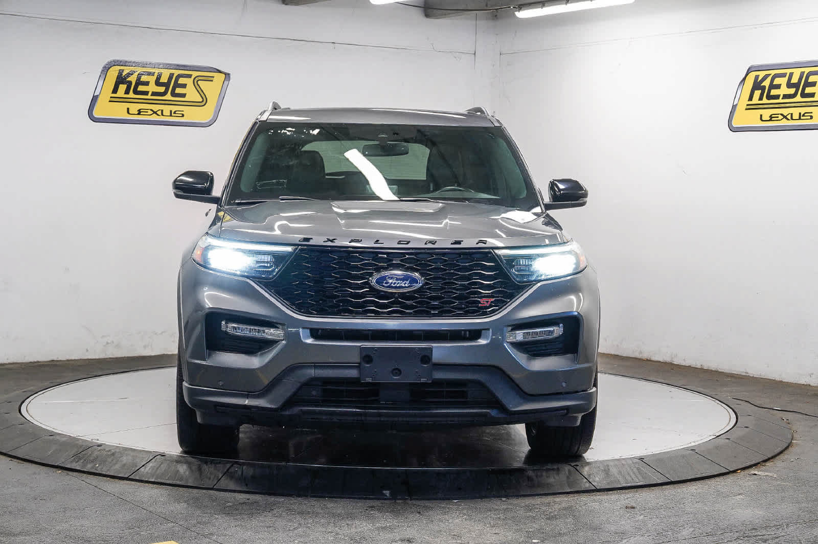 Used 2023 Ford Explorer ST w/ Equipment Group 401A AWD/4WD image 6