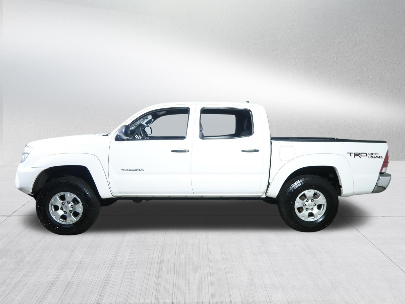 Used 2014 Toyota Tacoma 4x4 Double Cab w/ TRD Off-Road Package image 4